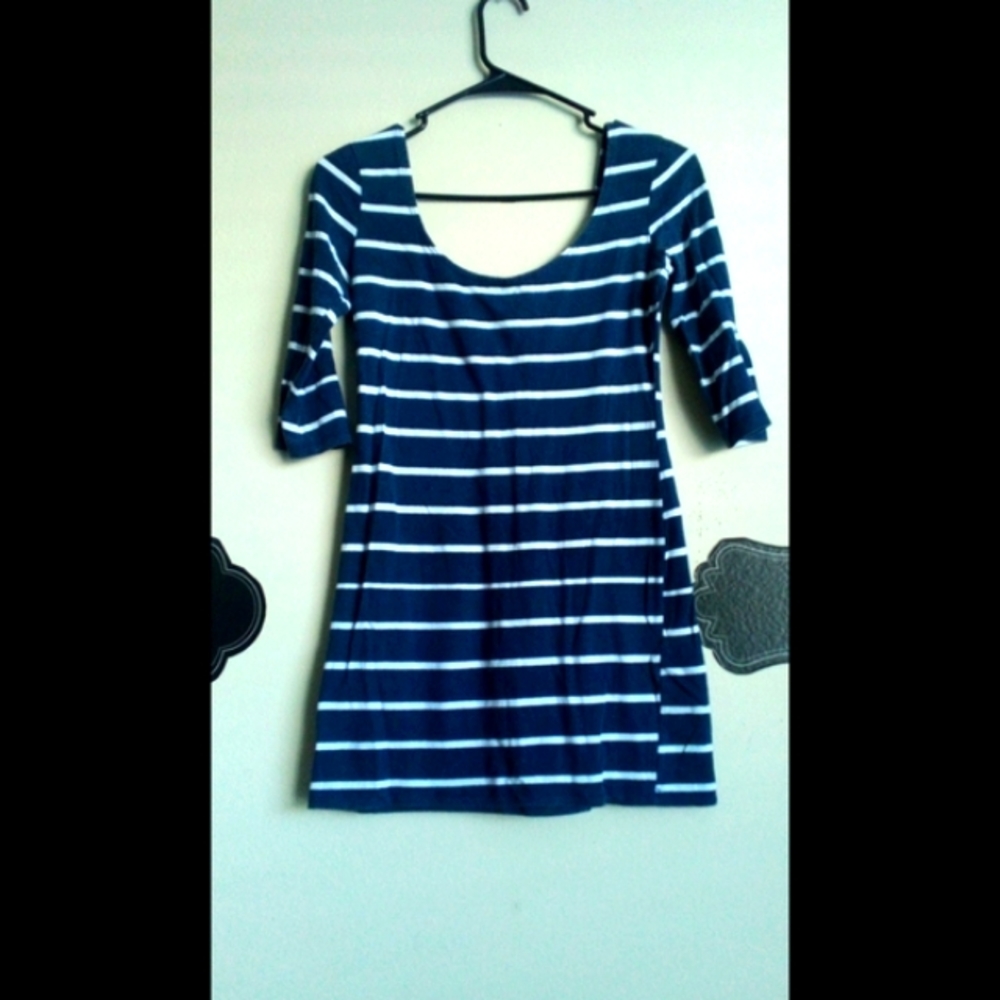 🆕 LISTING!! CHARLOTTE RUSSE SCOOP NECK STRIPED 3/4 BODYCON MINI DRESS - Picture 2 of 8